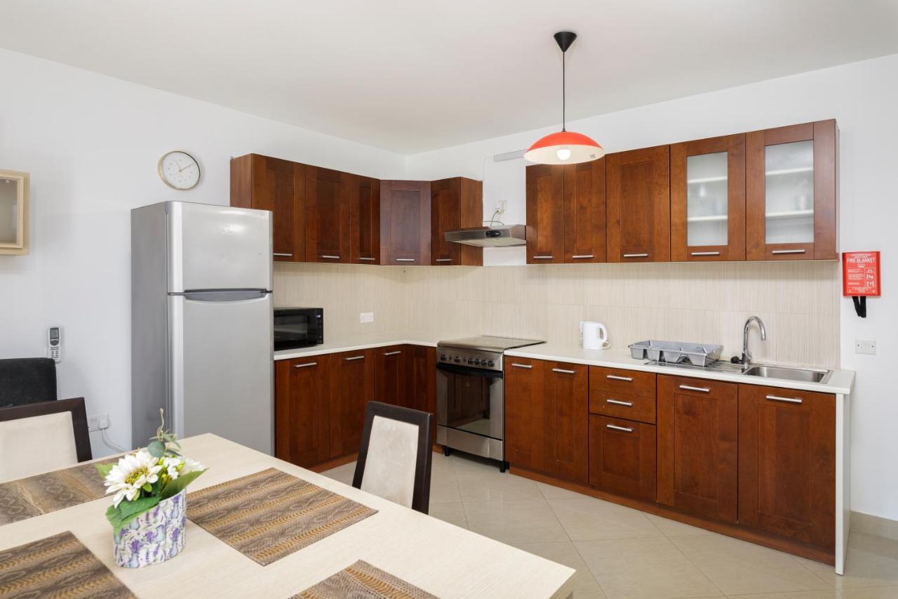 Hilltop Apartments - Stylish Comfort Living Close To The Sea, Bugibba San Pawl il-Baħar Zewnętrze zdjęcie