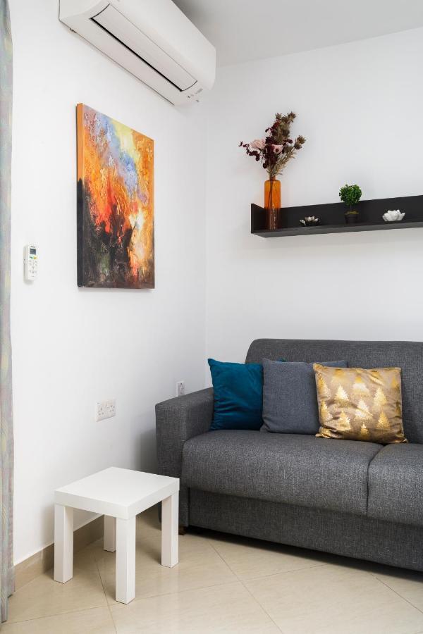 Hilltop Apartments - Stylish Comfort Living Close To The Sea, Bugibba San Pawl il-Baħar Zewnętrze zdjęcie